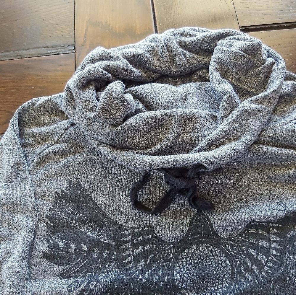 Ardene sweatshirt//B3